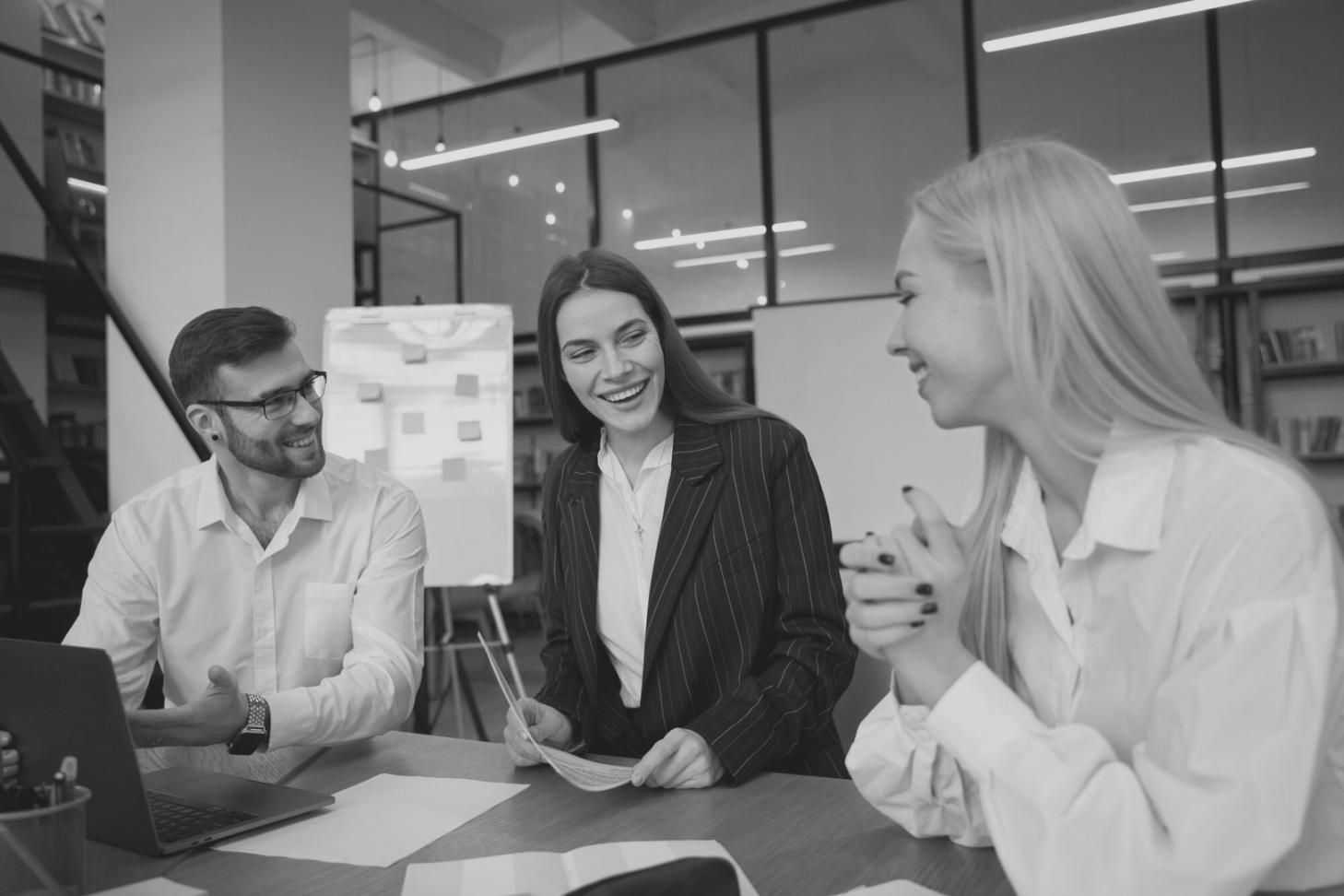 Session de travail en groupe sur l'analyse financière